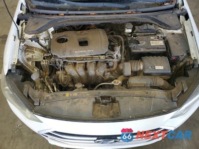 Zdjęcie 11 z 12 samochodu: 2017 HYUNDAI ELANTRA SE VIN:5NPD84LF9HH074792 - miniatura