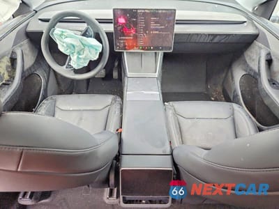 Zdjęcie 8 z 12 samochodu: 2026 TESLA MODEL Y VIN:7SAYGDEEXTA456605 - miniatura