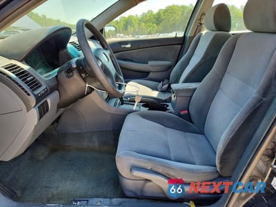 Zdjęcie 7 z 12 samochodu: 2004 HONDA ACCORD LX VIN:1HGCM56354A162076 - miniatura