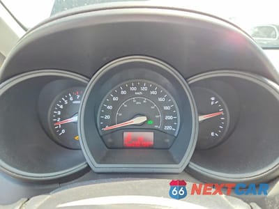 Zdjęcie 9 z 12 samochodu: 2013 KIA RIO LX VIN:KNADM4A38D6207984 - miniatura