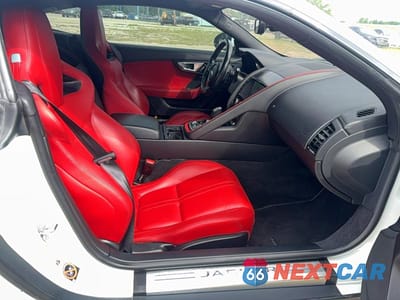 Piąte zdjęcie samochodu w środku: 2017 JAGUAR F-TYPE R DYNAMIC VIN:SAJWA6AT3H8K43691 - miniatura