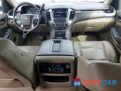 Zdjęcie 8 z 13 samochodu: 2019 CHEVROLET SUBURBAN K1500 LT VIN:1GNSKHKC1KR314576 - miniatura