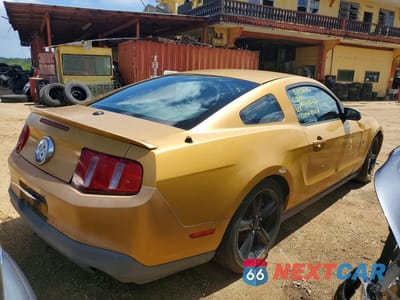Trzecie zdjęcie samochodu z tyłu: 2010 FORD MUSTANG GT VIN:1ZVBP8CHXA5164717 - miniatura