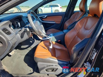 Zdjęcie 7 z 12 samochodu: 2016 VOLVO S60 PREMIER VIN:YV126MFK2G2410413 - miniatura