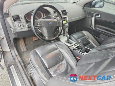 Zdjęcie 8 z 12 samochodu: 2011 VOLVO C70 T5 VIN:YV1672MC7BJ108385 - miniatura