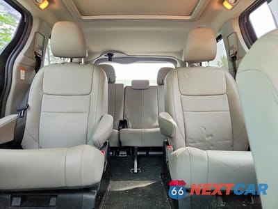 Zdjęcie 10 z 13 samochodu: 2018 TOYOTA SIENNA LIMITED PREMIUM 7-PASSENGER VIN:5TDDZ3DC6JS189331 - miniatura