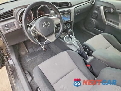 Zdjęcie 8 z 12 samochodu: 2016 SCION TC BASE VIN:JTKJF5C73GJ014559 - miniatura