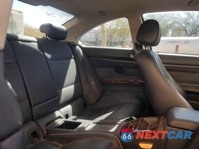Zdjęcie 6 z 10 samochodu: 2010 BMW 335 I VIN:WBAWB7C58AP048601 - miniatura