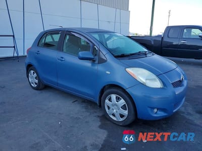 Czwarte zdjęcie samochodu z boku: 2011 TOYOTA YARIS BASE VIN:JTDKT4K35B5329958 - miniatura