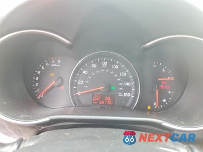 Zdjęcie 9 z 13 samochodu: 2015 KIA SORENTO LX VIN:5XYKTCA65FG607809 - miniatura