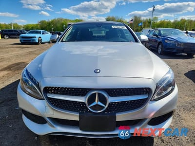 Piąte zdjęcie samochodu w środku: 2017 MERCEDES-BENZ C 300 4MATIC VIN:WDDWJ4KB0HF332550 - miniatura