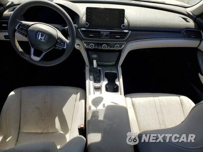 Zdjęcie 8 z 12 samochodu: 2020 HONDA ACCORD VIN:1HGCV1F48LA119588 - miniatura