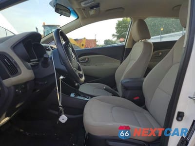 Zdjęcie 7 z 12 samochodu: 2015 KIA RIO EX VIN:KNADN4A3XF6460000 - miniatura