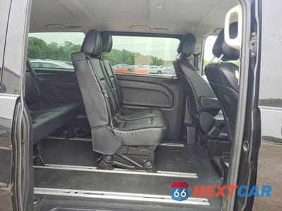 Zdjęcie 11 z 13 samochodu: 2018 MERCEDES-BENZ METRIS VIN:WD4PG2EE9J3490793 - miniatura