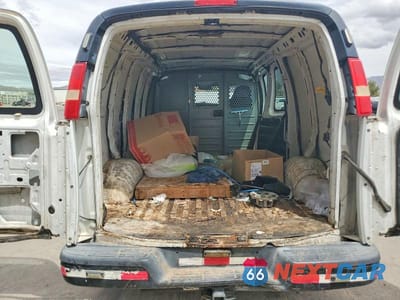 Zdjęcie 10 z 13 samochodu: 2006 CHEVROLET EXPRESS 2500 DELIVERY VAN VIN:1GCGG25V961196789 - miniatura