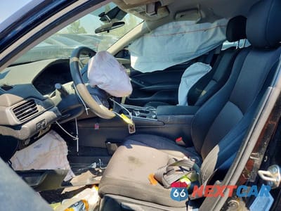Zdjęcie 7 z 12 samochodu: 2019 HONDA ACCORD LX VIN:1HGCV1F12KA015943 - miniatura