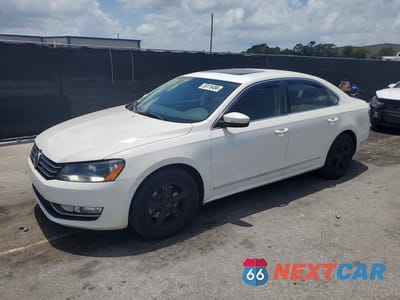 2014 VOLKSWAGEN PASSAT SE 1VWBN7A38EC015151 - główne zdjęcie licytacji z USA - miniatura