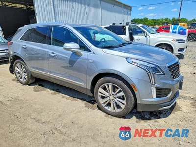 Czwarte zdjęcie samochodu z boku: 2024 CADILLAC XT5 PREMIUM LUXURY VIN:1GYKNDRS4RZ702752 - miniatura