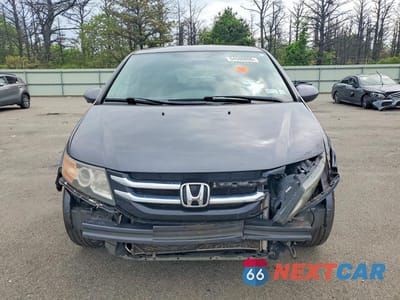 Piąte zdjęcie samochodu w środku: 2017 HONDA ODYSSEY SE VIN:5FNRL5H3XHB023244 - miniatura