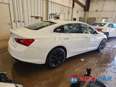 Trzecie zdjęcie samochodu z tyłu: 2024 CHEVROLET MALIBU LT VIN:1G1ZD5ST7RF176305 - miniatura