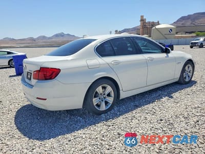 Trzecie zdjęcie samochodu z tyłu: 2013 BMW 528 I VIN:WBAXG5C55DDY35666 - miniatura