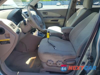 Zdjęcie 7 z 13 samochodu: 2005 HYUNDAI TUCSON GL VIN:KM8JM12B05U147671 - miniatura