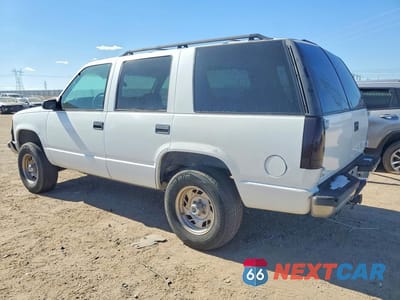 Drugie zdjęcie samochodu z przodu: 1999 CHEVROLET TAHOE K1500 VIN:1GNEK13R4XJ382724 - miniatura