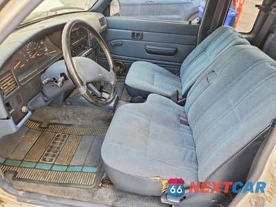 Zdjęcie 7 z 12 samochodu: 1989 TOYOTA PICKUP DELUXE VIN:JT4RN13P3K0005297 - miniatura