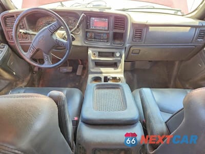Zdjęcie 8 z 12 samochodu: 2005 CHEVROLET SILVERADO K1500 VIN:1GCEK19B85E122349 - miniatura