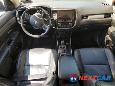 Zdjęcie 8 z 14 samochodu: 2019 MITSUBISHI OUTLANDER SE VIN:JA4AD3A33KZ051228 - miniatura