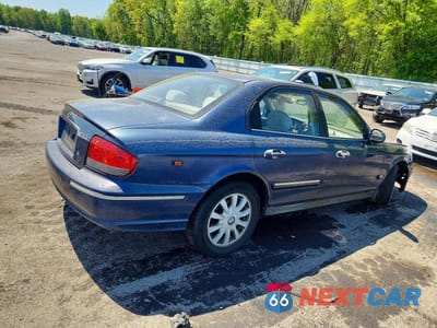 Trzecie zdjęcie samochodu z tyłu: 2004 HYUNDAI SONATA GLS VIN:KMHWF35H74A003871 - miniatura