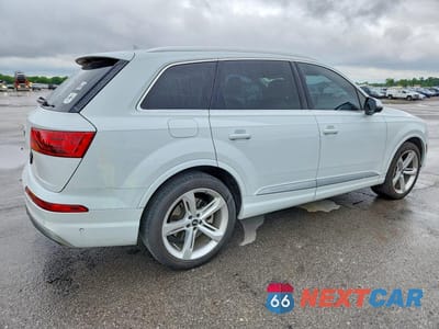 Trzecie zdjęcie samochodu z tyłu: 2019 AUDI Q7 PRESTIGE VIN:WA1VAAF79KD003935 - miniatura