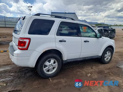 Trzecie zdjęcie samochodu z tyłu: 2012 FORD ESCAPE VIN:1FMCU9DG3CKB32669 - miniatura