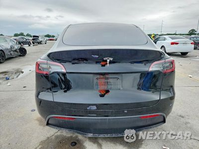 Zdjęcie 6 z 12 samochodu: 2024 TESLA MODEL Y VIN:7SAYGDED6RF110733 - miniatura
