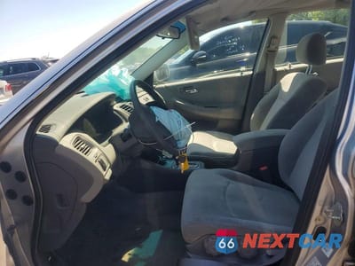 Zdjęcie 7 z 13 samochodu: 2001 HONDA ACCORD LX VIN:1HGCG66501A021149 - miniatura