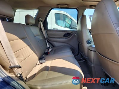 Zdjęcie 11 z 14 samochodu: 2001 FORD ESCAPE XLT VIN:1FMCU04101KB40703 - miniatura