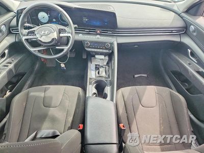 Zdjęcie 8 z 12 samochodu: 2025 HYUNDAI ELANTRA SEL VIN:KMHLS4DG6SU880246 - miniatura
