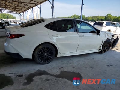 Trzecie zdjęcie samochodu z tyłu: 2025 TOYOTA CAMRY SE VIN:4T1DAACK3SU510948 - miniatura