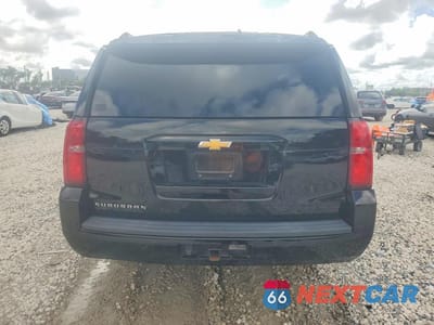 Zdjęcie 6 z 13 samochodu: 2017 CHEVROLET SUBURBAN C1500 LT VIN:1GNSCHKC7HR371919 - miniatura