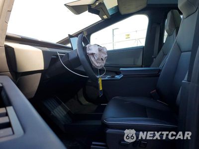 Zdjęcie 7 z 12 samochodu: 2024 TESLA CYBERTRUCK VIN:7G2CEHED4RA050983 - miniatura