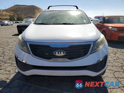 Piąte zdjęcie samochodu w środku: 2013 KIA SPORTAGE LX VIN:KNDPB3A24D7373520 - miniatura