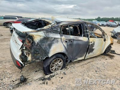 Trzecie zdjęcie samochodu z tyłu: 2019 TOYOTA PRIUS LE VIN:JTDKARFU6K3074710 - miniatura