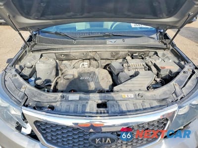 Zdjęcie 11 z 12 samochodu: 2013 KIA SORENTO LX VIN:5XYKT3A68DG346740 - miniatura