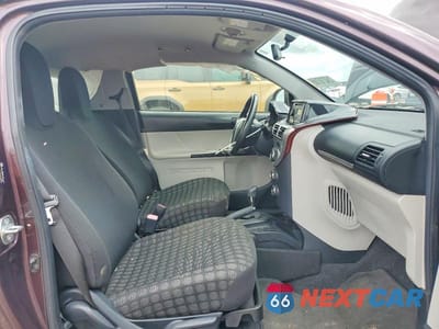 Zdjęcie 7 z 12 samochodu: 2012 SCION IQ BASE VIN:JTNJJXB05CJ021461 - miniatura
