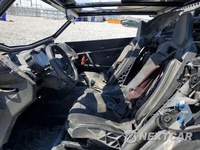 Piąte zdjęcie samochodu w środku: 2017 CAN-AM MAVERICK X3 UTILITY VEHICLE VIN:3JBVXAW25HK002835 - miniatura