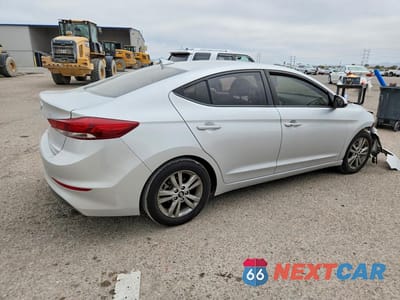 Trzecie zdjęcie samochodu z tyłu: 2018 HYUNDAI ELANTRA VIN:5NPD84LF5JH314605 - miniatura