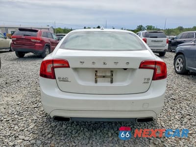 Zdjęcie 6 z 12 samochodu: 2014 VOLVO S60 T5 VIN:YV1612FH4E2288062 - miniatura