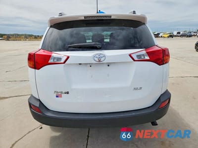 Zdjęcie 6 z 13 samochodu: 2014 TOYOTA RAV4 XLE VIN:2T3RFREV0EW151194 - miniatura