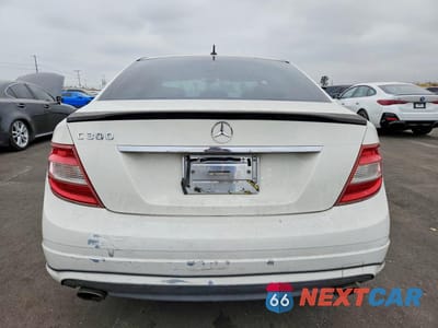 Zdjęcie 6 z 12 samochodu: 2010 MERCEDES-BENZ C 300 VIN:WDDGF5EB1AF437417 - miniatura