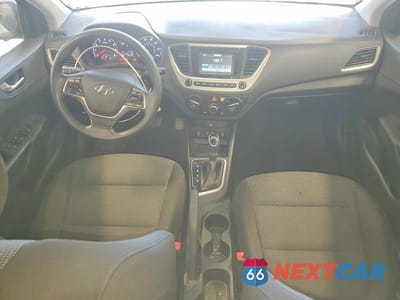 Zdjęcie 8 z 12 samochodu: 2019 HYUNDAI ACCENT SE VIN:3KPC24A37KE060701 - miniatura